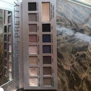 IT Naturally palette